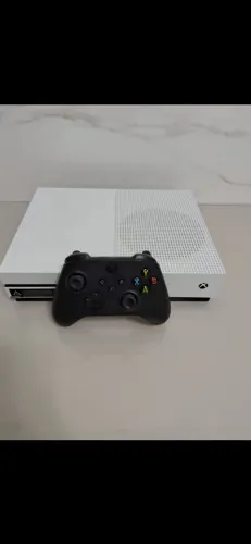 X box One S semi novo 