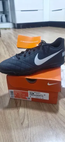 Chuteira da nike (SOCIETY )