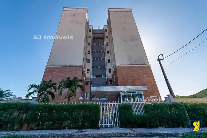 Apartamento com 3 suítes, varanda e piscina no Jardim Cearense