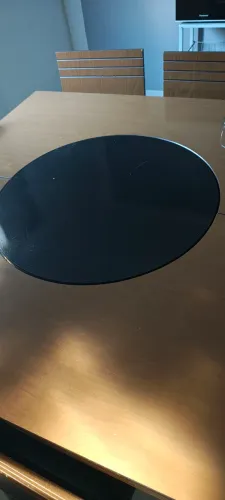 Vendo mesa de jantar usada