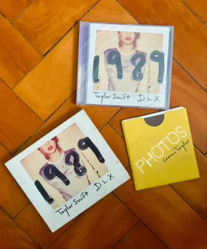 CD 1989 Deluxe Taylor Swift (Lacrado) + Polaroids