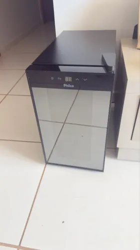 Adega de vinho climatizada