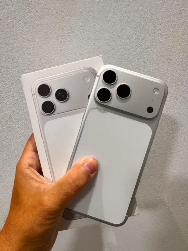 iPhone 17 pro max