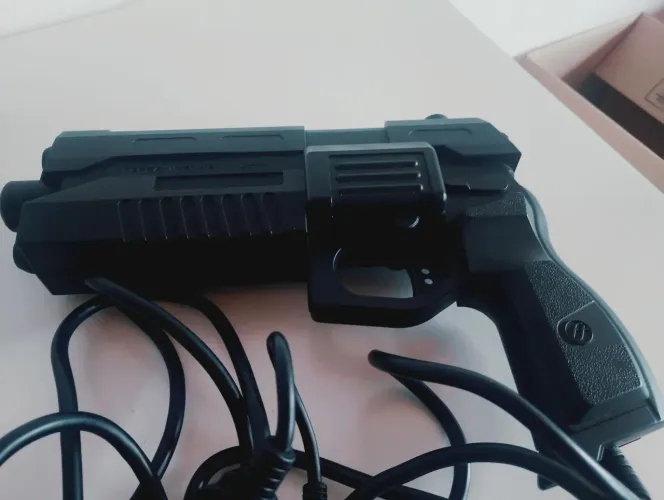 Pistola videogame compatível Sega Saturn e Playstation funcionando perfeitamente
