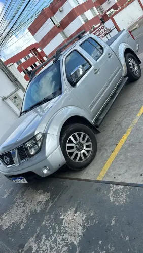 Nissan Frontier LE CD 4X4 2.5 TB Diesel Aut. 2011