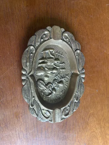 Cinzeiro vintage De Latão