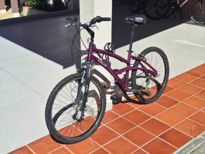 Bicicleta Caloi 500 SW Feminina - Quadro alumínio, Câmbio Shimano, Amortecedores