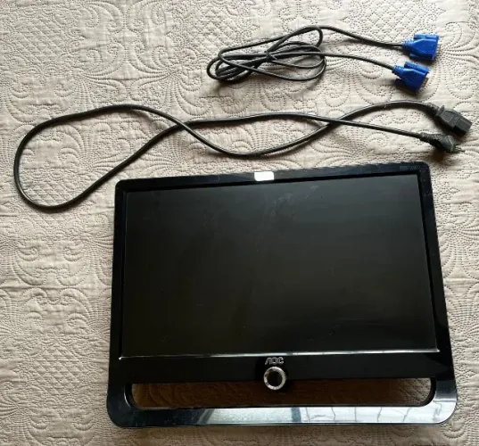 Monitor AOC F19