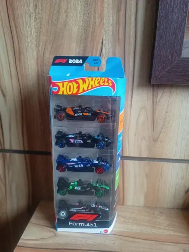 Hot Wheels fórmula 1 2024 - kit com 5 carrinhos