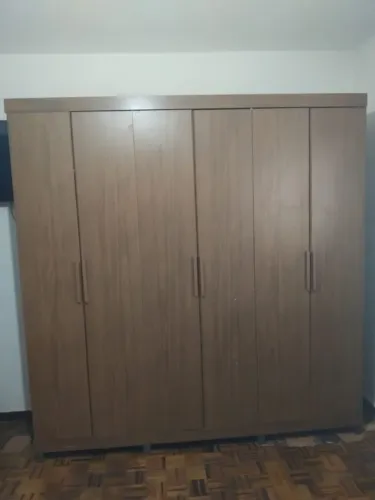 Guarda roupa 6 portas usado