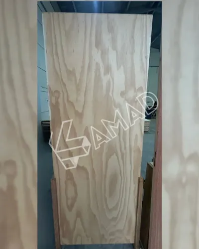 Folha de porta sarrafeada - Virola com Pinus