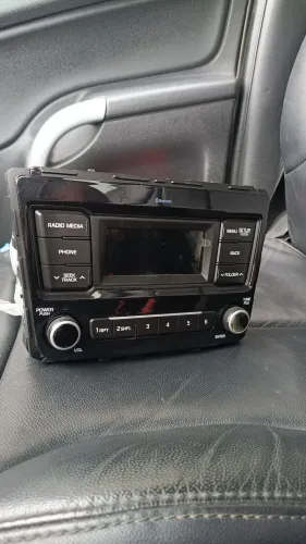 Rádio automotivo original hyundai com bluetooth. 