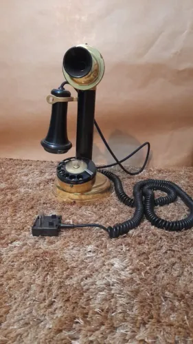 Telefone Antigo