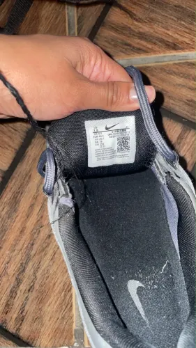 Tênis Nike 4 molas 