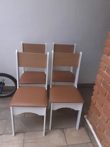 Cadeiras( usadas em perfeito estado)