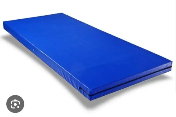 CAMA HOSPITALAR MOTORIZADA NOVA + COLCHÃO.