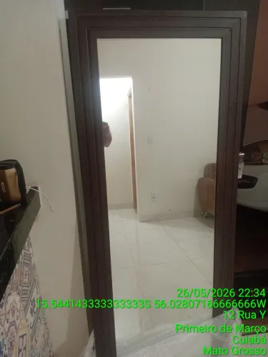 Espelho com moldura