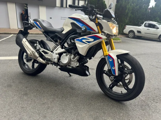 Moto BMW G310r 2017 único dono