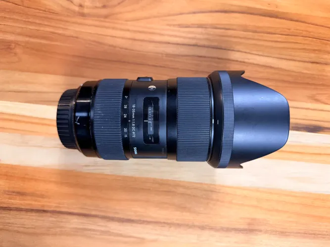 Lente Sigma 18-35mm f/1.8 DC HSM Art - Excelente estado