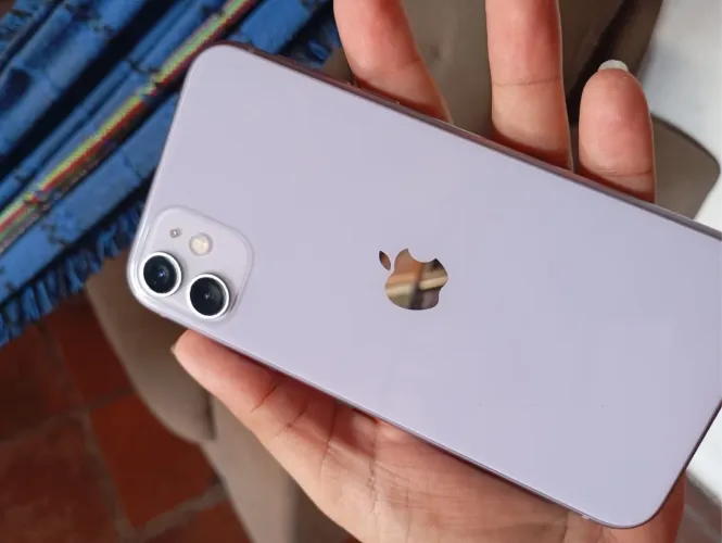 iPhone 11 