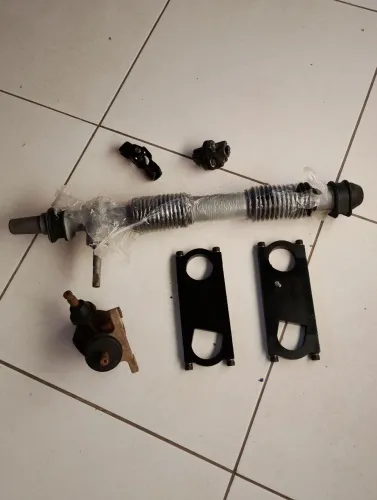 Kit para adaptação da direção do Monza na Kombi