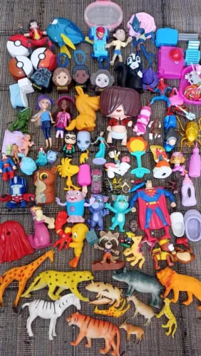 Lote de brinquedos 