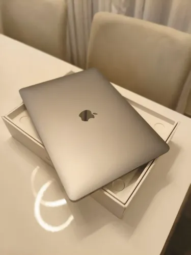 MacBook Air 13 pol A2337 2020 - Não Liga - Para Peças
