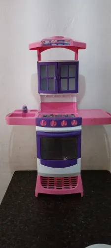 Fogão de brinquedo.