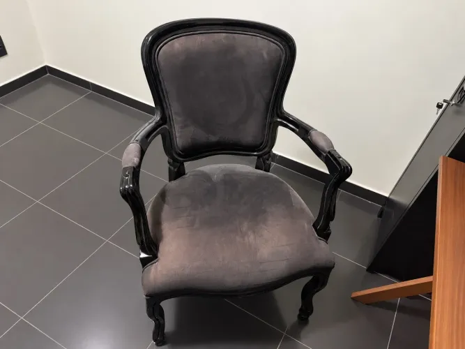 Cadeira estilo Luís XV