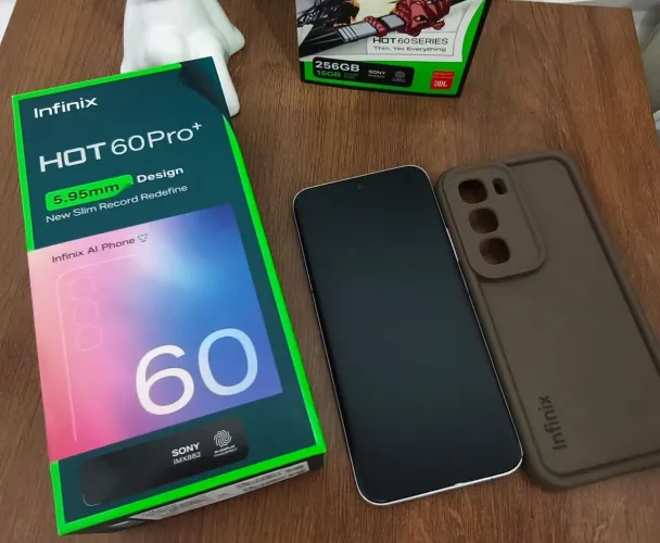 Infinity Hot60 plus 256gb 8Ram top de linha para quem buscar celular compacto para jogar.