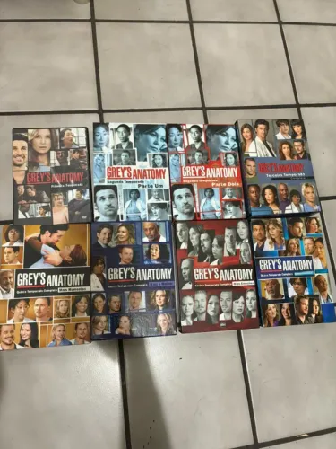 Box DVD das temporadas de Grey's Anatomy. 1° a 8º temporada ***EXCETO A 4°***