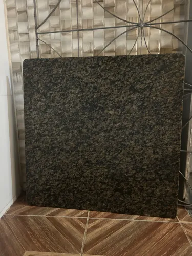 Mesa mármore tamanho 80 por 80