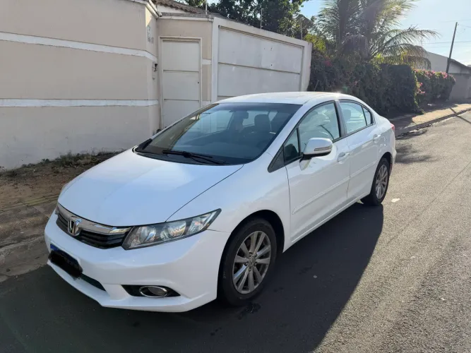 Honda Civic Sedan LXR 2.0 Flexone 16V Aut. 4P 2014