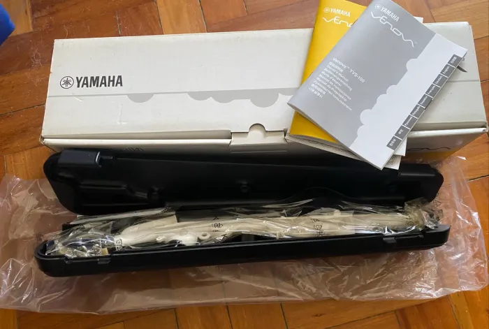 Vendo Sax Soprano Venova YVS-100 Yamaha Novo na caixa com case original