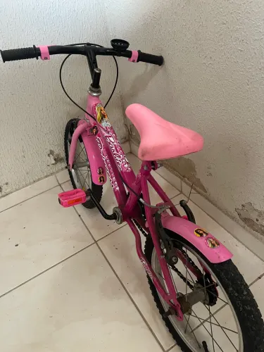 Bicicleta aro 13 feminino em ótimo estado de conservação 