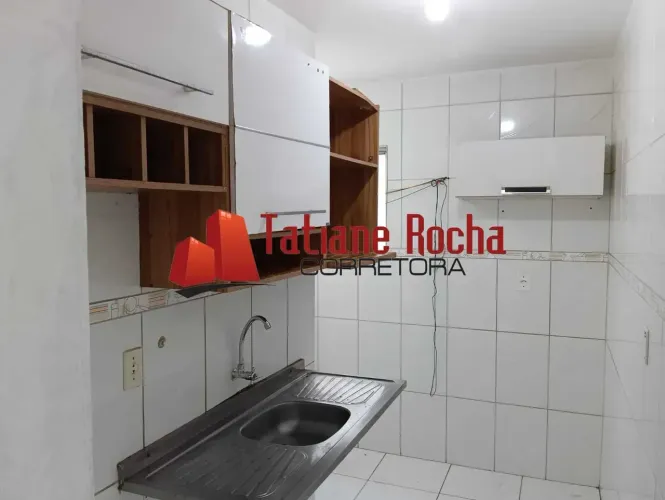 Alugo excelente apartamento no Condomínio São Bento.