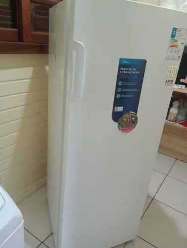 2 mil freezer Semi-novo usado 1 mês