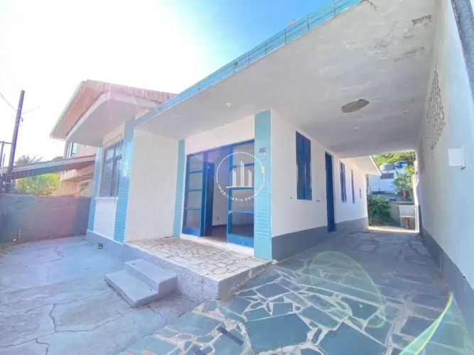 Casa 5 Quartos com 4 Suítes e 270m² - Balneário - BRN