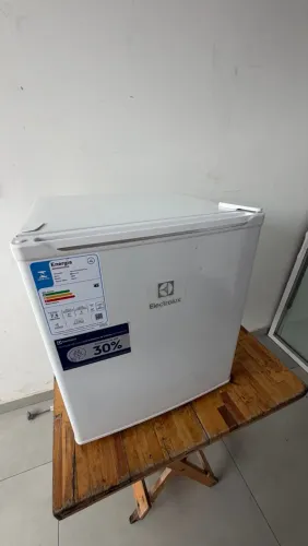 Frigobar Electrolux 47 litros 127v 