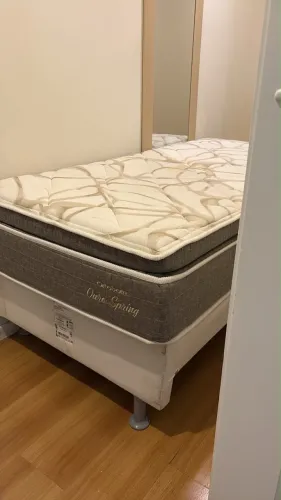 Cama box com bicama com colchões