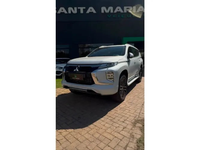 Mitsubishi Pajero Sport Legend Black 2.4 4X4 (die) Aut. 2024
