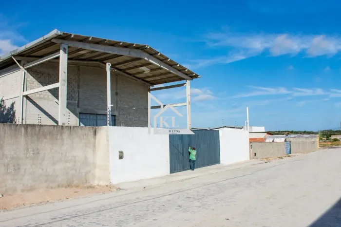 Locação Galpão Novo - 700M2 Construído - Próximo Av Olavo Montenegro