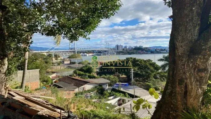 Terreno para locação com Vista Mar no Centro de Florianópolis.