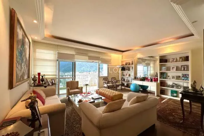 Apartamento : / Residencial / Lagoa
