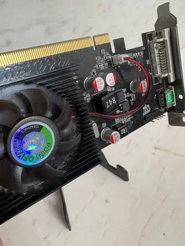 Placa de vídeo - G210 1GB