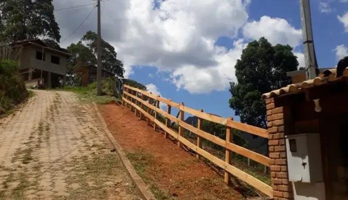 Excelente Chácara de 750m2 apenas 1,5km do Centro. Delfim Moreira-MG