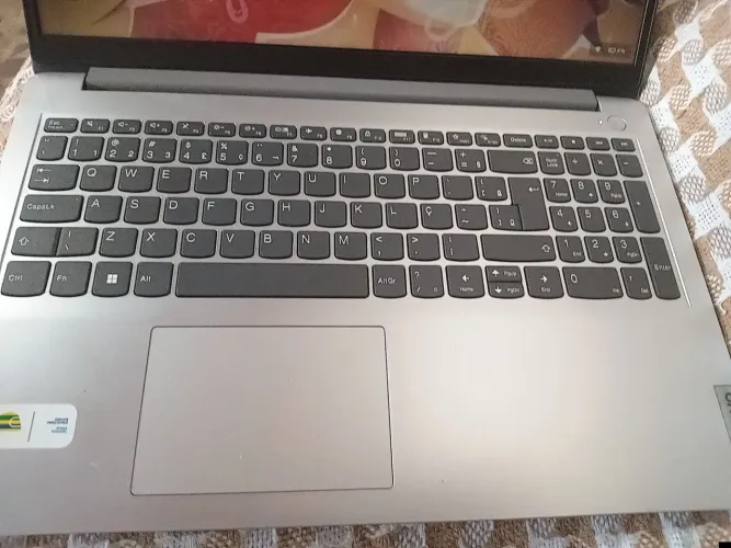 Notebook Lenovo IdeaPad 1 i3 12ªGeração 8GB RAM 256GB SSD