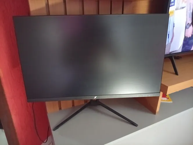 Monitor 24 plg SUPERFRAME 100 HZ