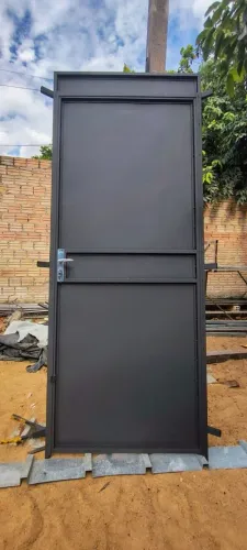 Porta toda chapada na promoção 2.10x80