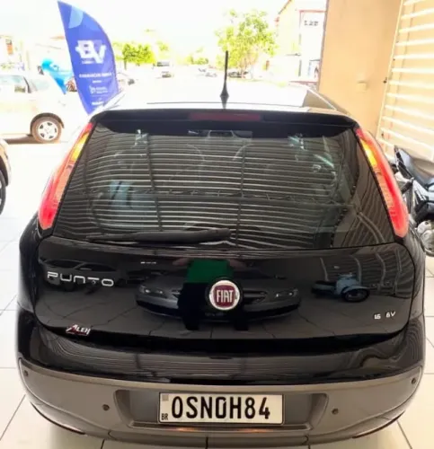 Fiat Punto Essence 1.6 Flex 16V 5P 2014